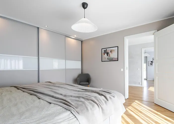 Private Near And Lottemaa パルヌ